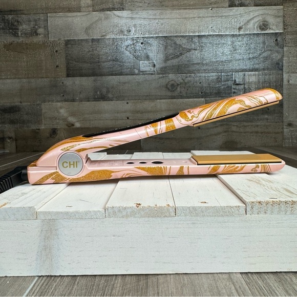 Chi ceramic straightening iron in sweet pink gold swirl 1” - Picture 2 of 8
